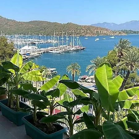 فندق Roof Rooms Fethiye 5*